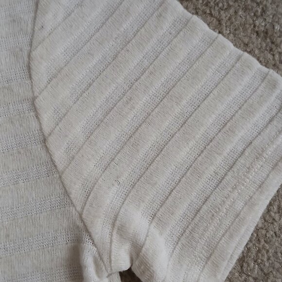 June and Hudson Light Beige Top - Picture 4 of 4